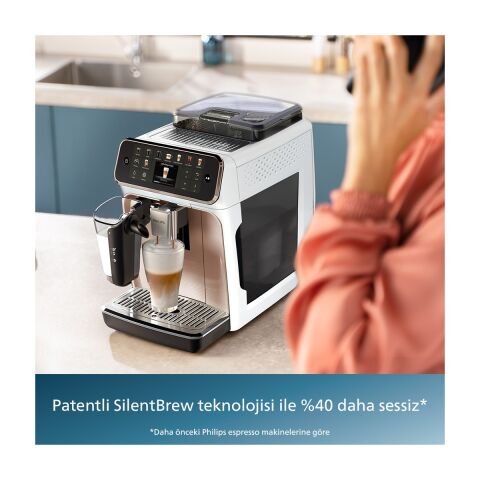 Philips EP5543/80 5500 Serisi LatteGo Tam Otomatik Espresso Makinesi 20 Sıcak ve Soğuk İçecek, Renkli Dokunmatik Ekran,